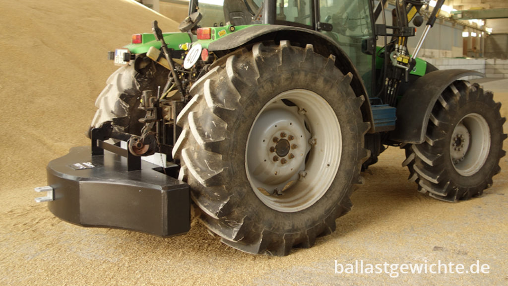 Ballatgewicht_Heckgewicht_anTraktor_Messerschmidt